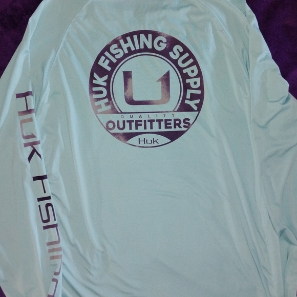 Huk Large Fishing Shirt - Picture 3 of 3